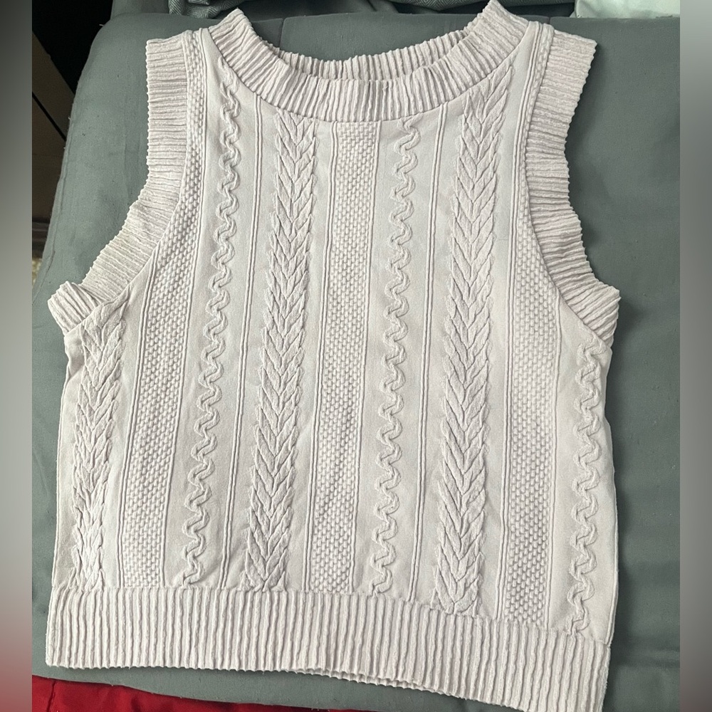 Top violeta clarito, size small